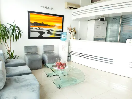 Espace moderne du cabinet